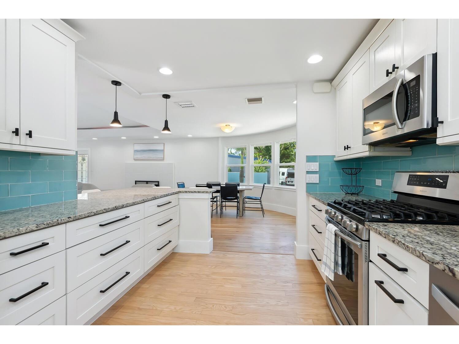 1931 High Point Circle Sarasota FL 34236 A4690458 image17