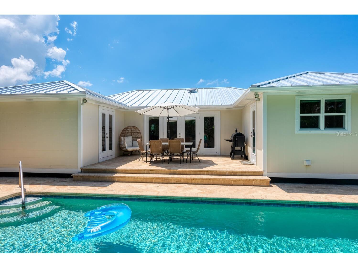 1931 High Point Circle Sarasota FL 34236 A4690458 image34
