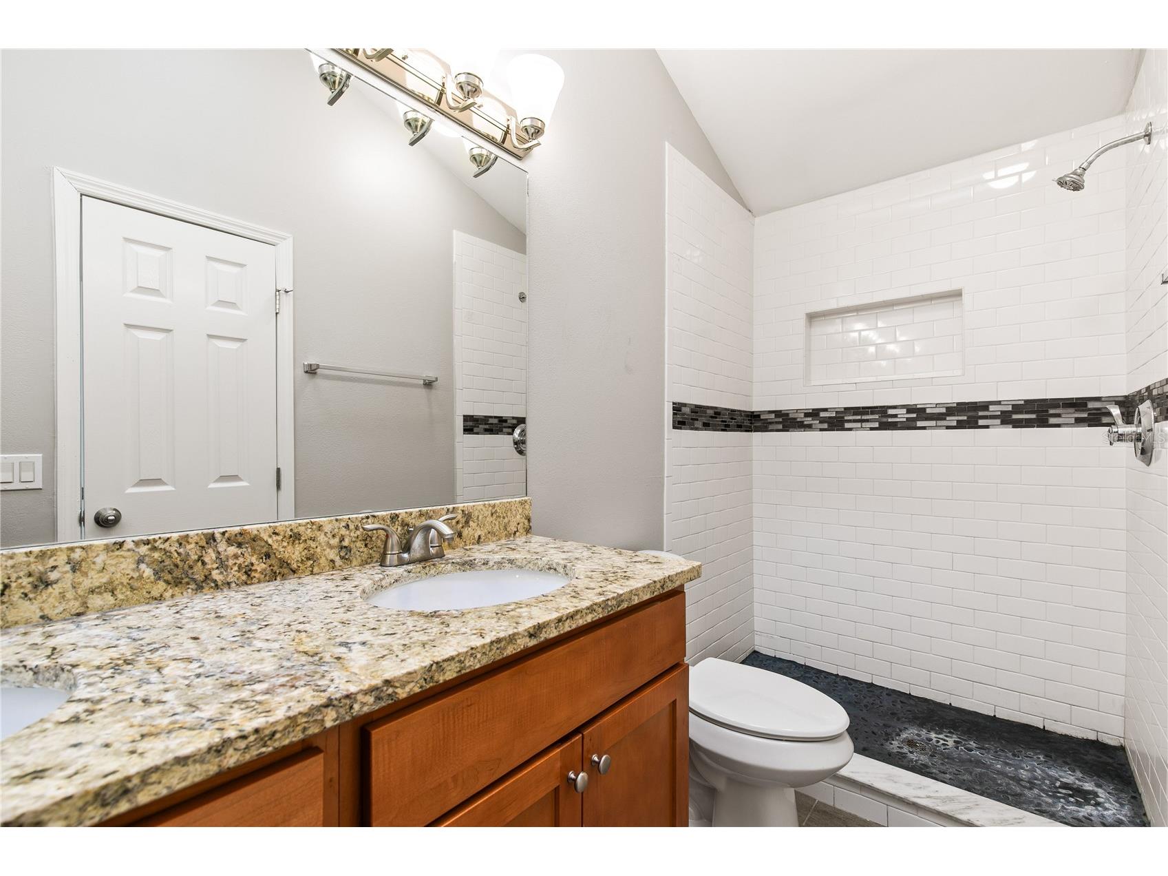 1931 Sheeler Oaks Drive Apopka FL 32703 TB8527583 image19