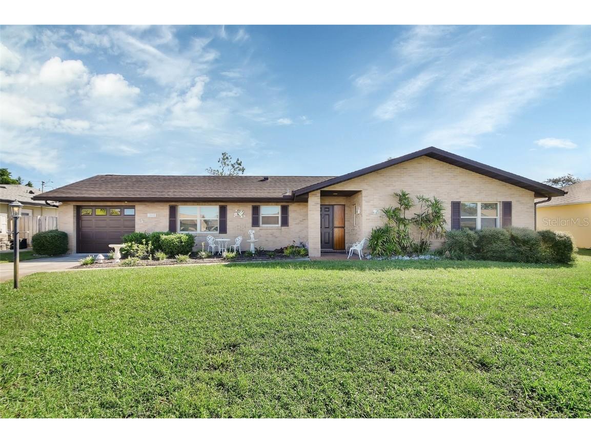 1931 Viking Avenue Deltona FL 32725 V4939773 image1