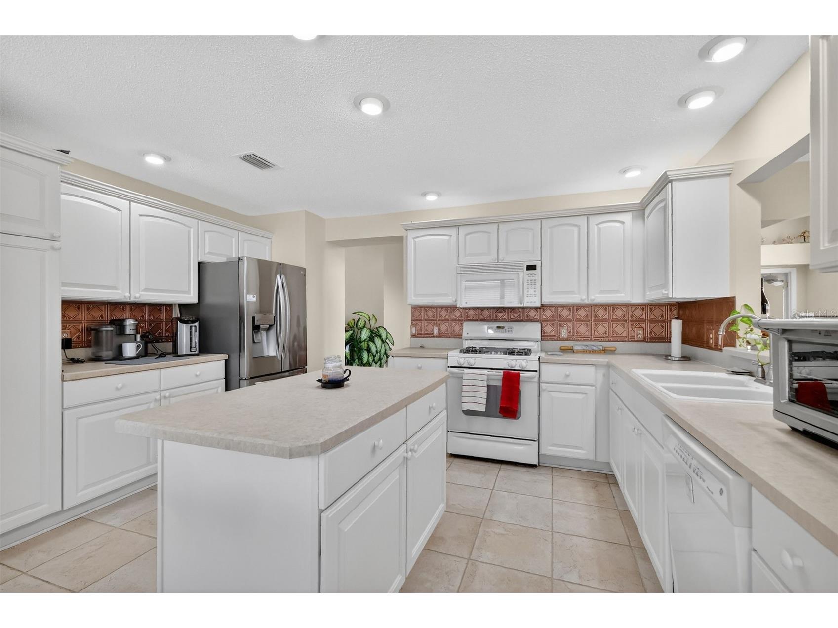 1932 Alistar Court The Villages FL 32162 OM719753 image12