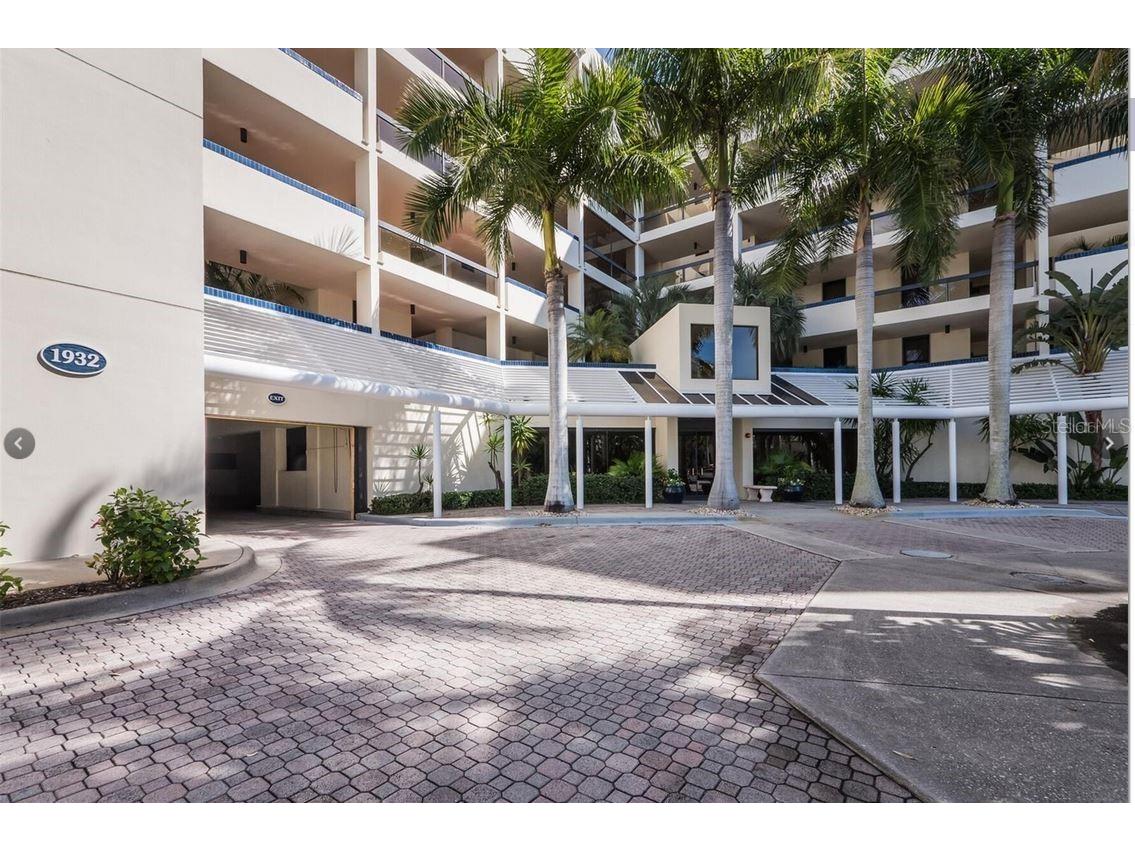1932 Harbourside Drive 242, Longboat Key, FL, 34228 MLS A4602935 Edina Realty
