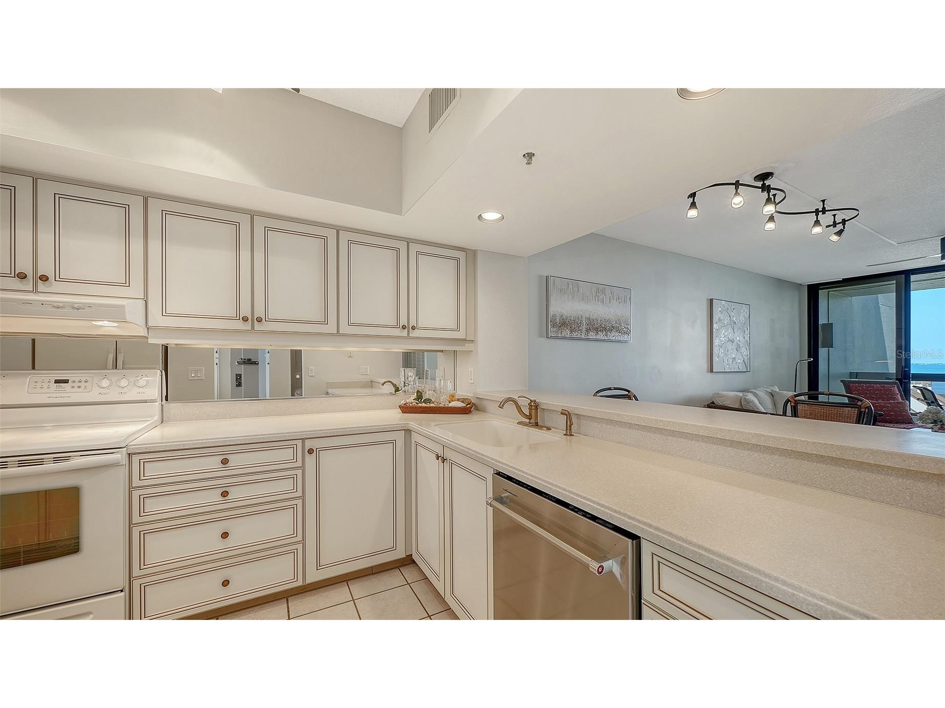 1932 Harbourside Drive #242 Longboat Key FL 34228 - SARASOTA BAY A4688978 image11
