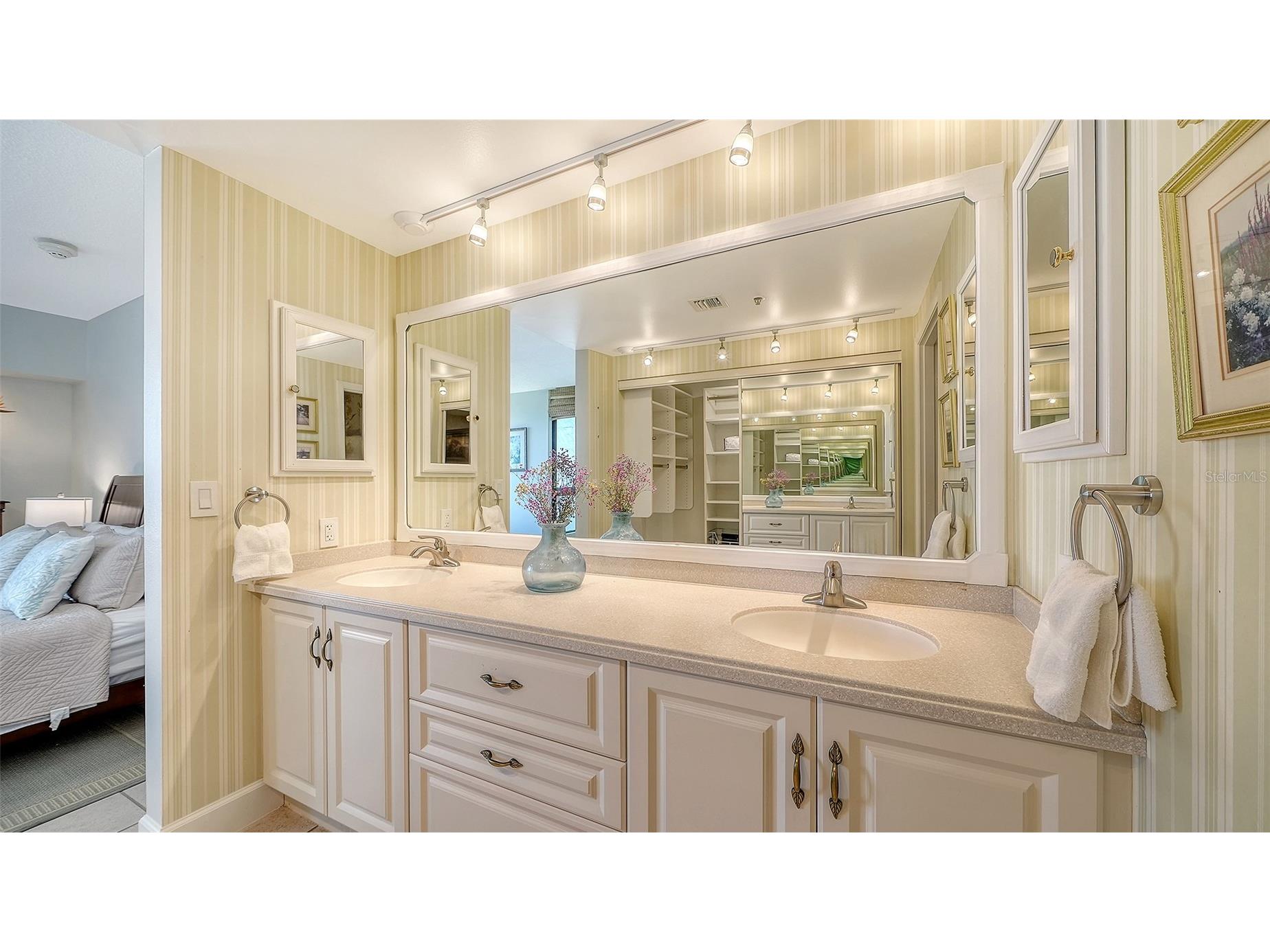 1932 Harbourside Drive #242 Longboat Key FL 34228 - SARASOTA BAY A4688978 image16