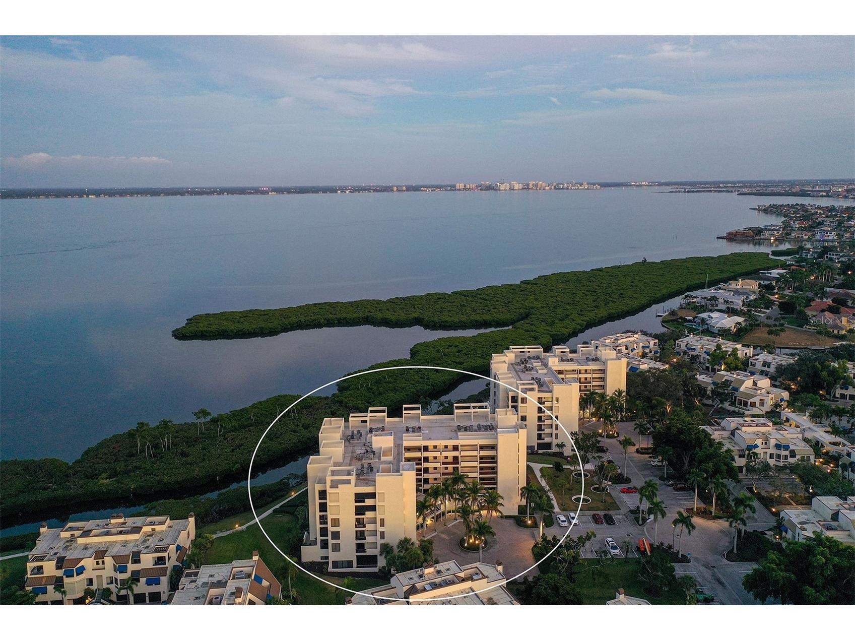 1932 Harbourside Drive #242 Longboat Key FL 34228 - SARASOTA BAY A4688978 image2