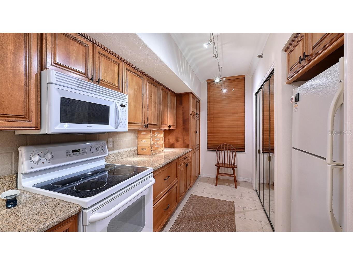 1932 Harbourside Drive #254 Longboat Key FL 34228 - SARASOTA BAY A4666650 image20