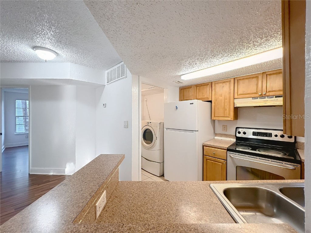 1932 Lake Atriums Cir #83 Orlando FL 32839 O6338693 image11