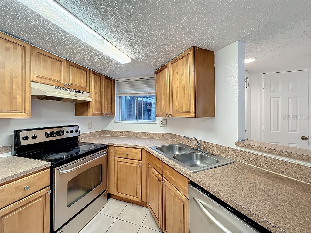 1932 Lake Atriums Cir #83 Orlando FL 32839 O6338693 image12