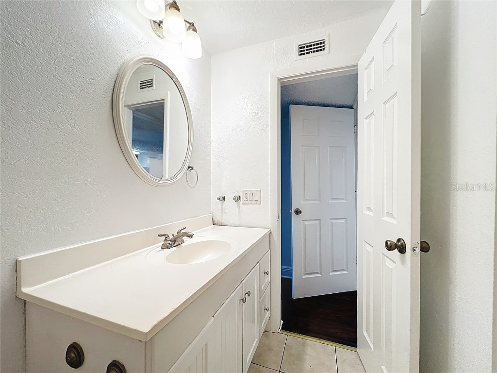 1932 Lake Atriums Cir #83 Orlando FL 32839 O6338693 image25