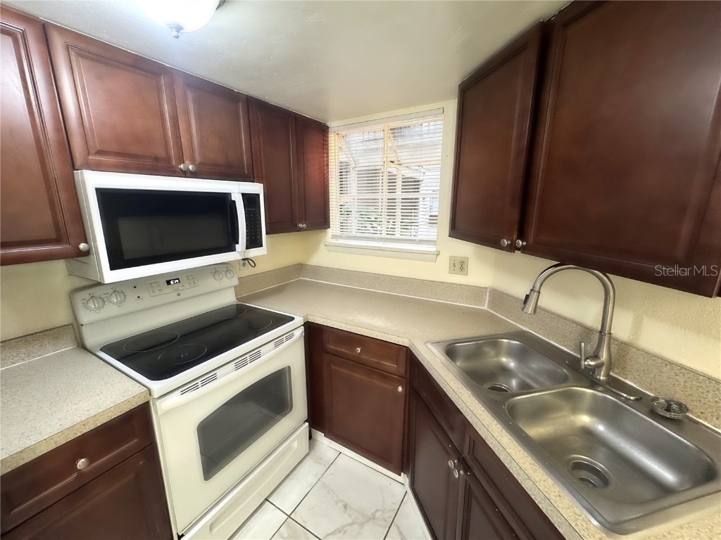 1932 Lake Atriums Circle #67 Orlando FL 32839 O6351314 image4