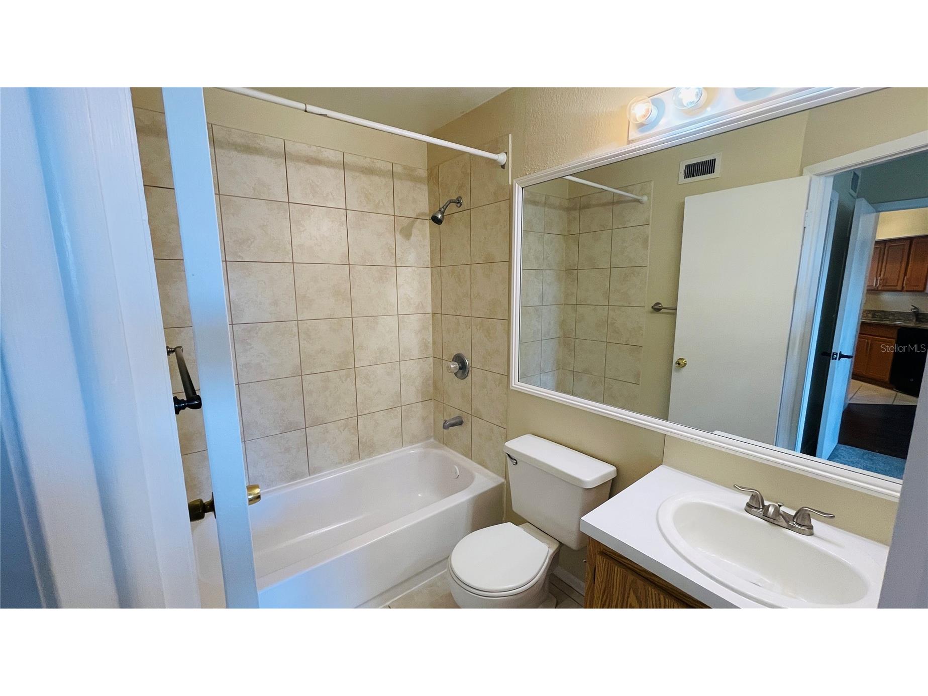 1932 Lake Atriums Circle #74 Orlando FL 32839 O6395488 image11