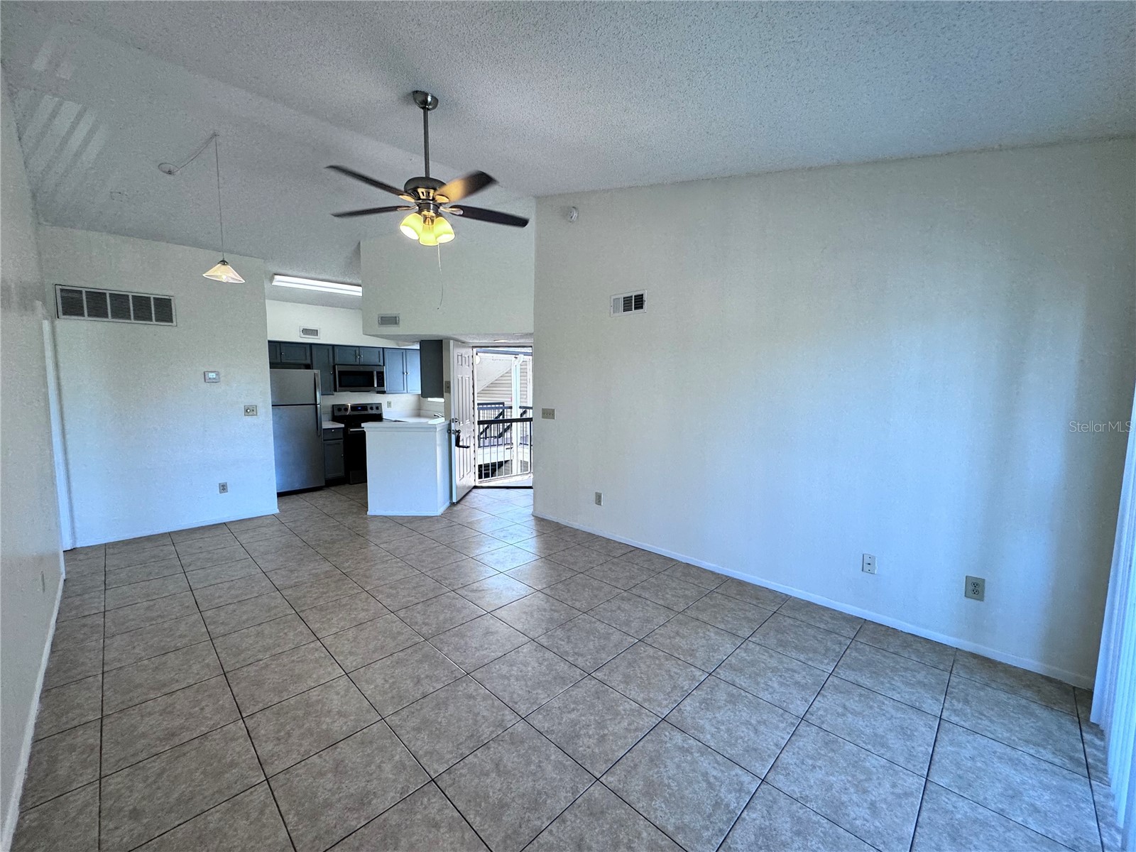 1932 Lake Atriums Circle #85 Orlando FL 32839 O6391412 image4