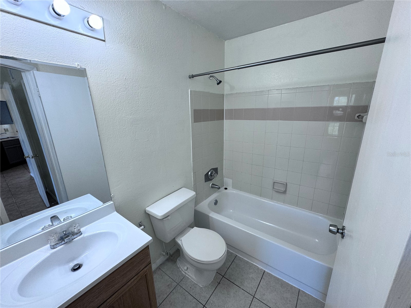 1932 Lake Atriums Circle #85 Orlando FL 32839 O6391412 image9