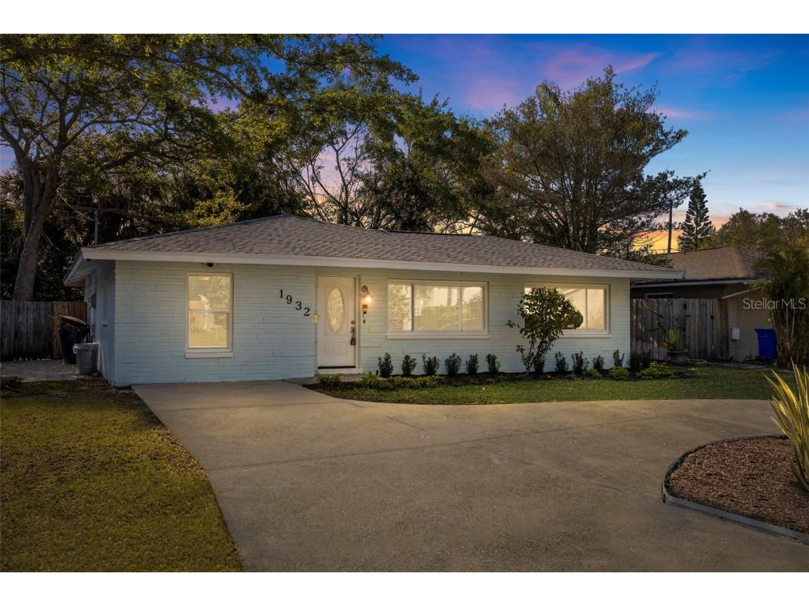 1932 New Hampshire Avenue NE Saint Petersburg FL 33703 U8234533 image1