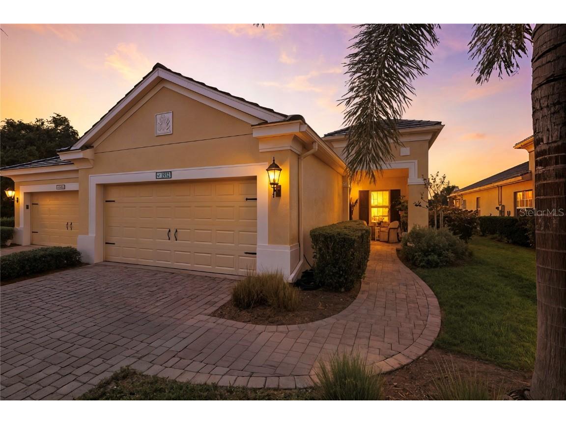 1932 Orange Lake Cove Bradenton FL 34211 A4672939 image2