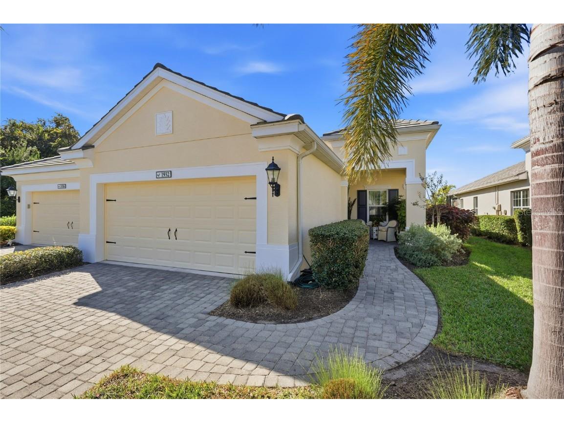 1932 Orange Lake Cove Bradenton FL 34211 A4672939 image3