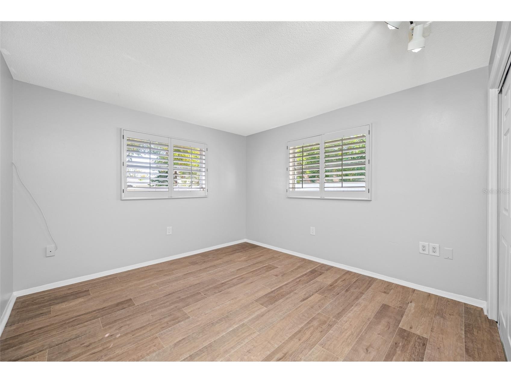 1932 Oro Court Clearwater FL 33764 TB8460817 image53