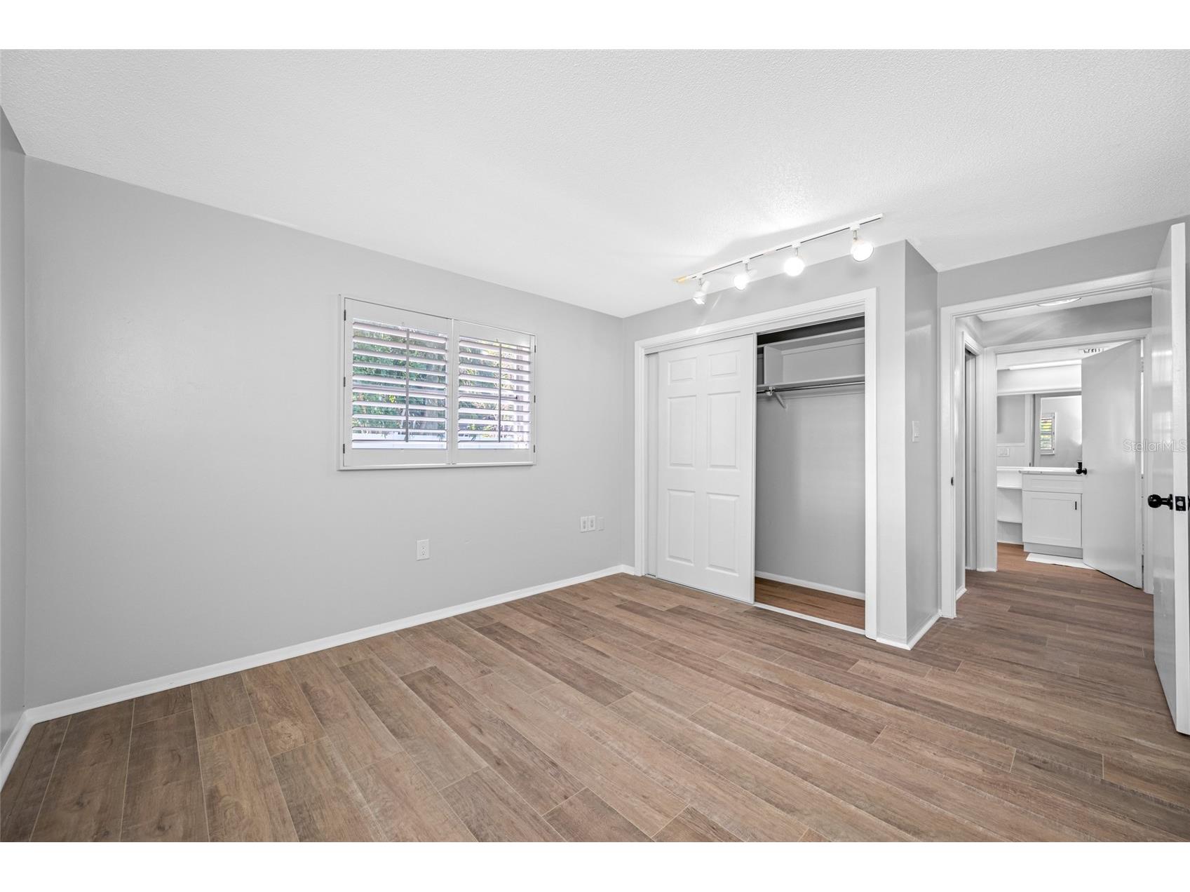 1932 Oro Court Clearwater FL 33764 TB8460817 image54