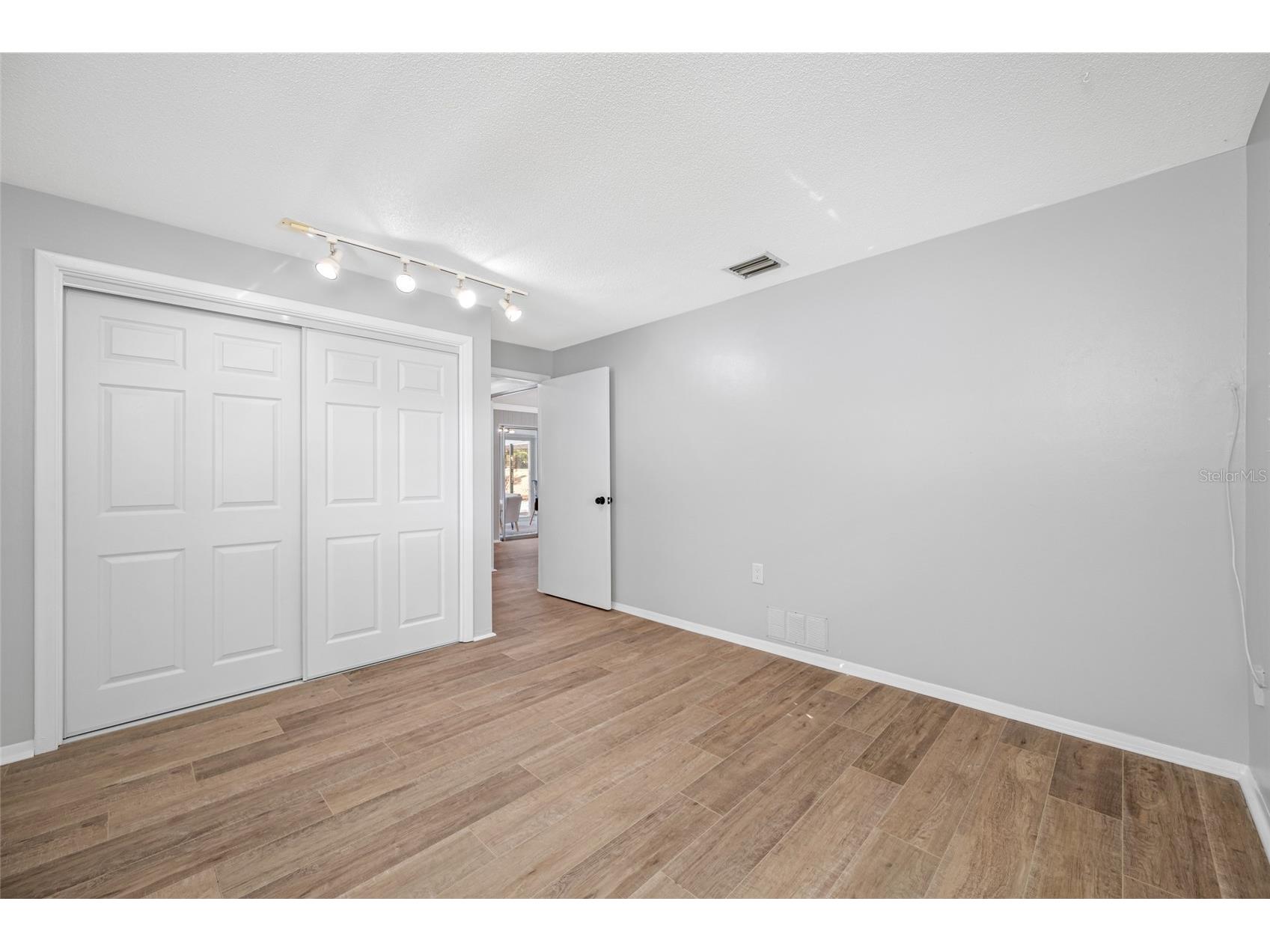 1932 Oro Court Clearwater FL 33764 TB8460817 image55