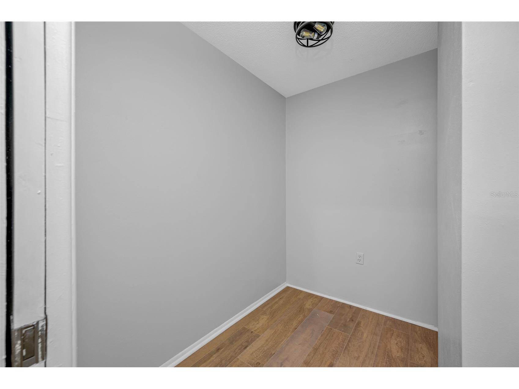 1932 Oro Court Clearwater FL 33764 TB8460817 image59