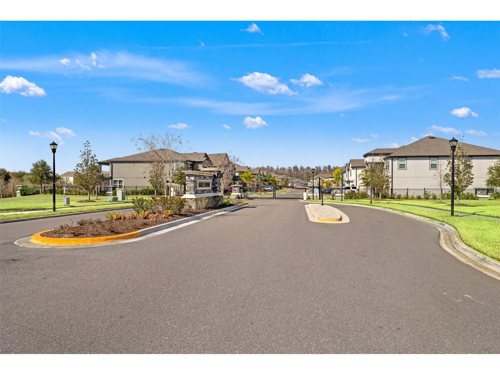 19324 E Eagle Creek Lane Lane Tampa FL 33647 TB8476357 image2