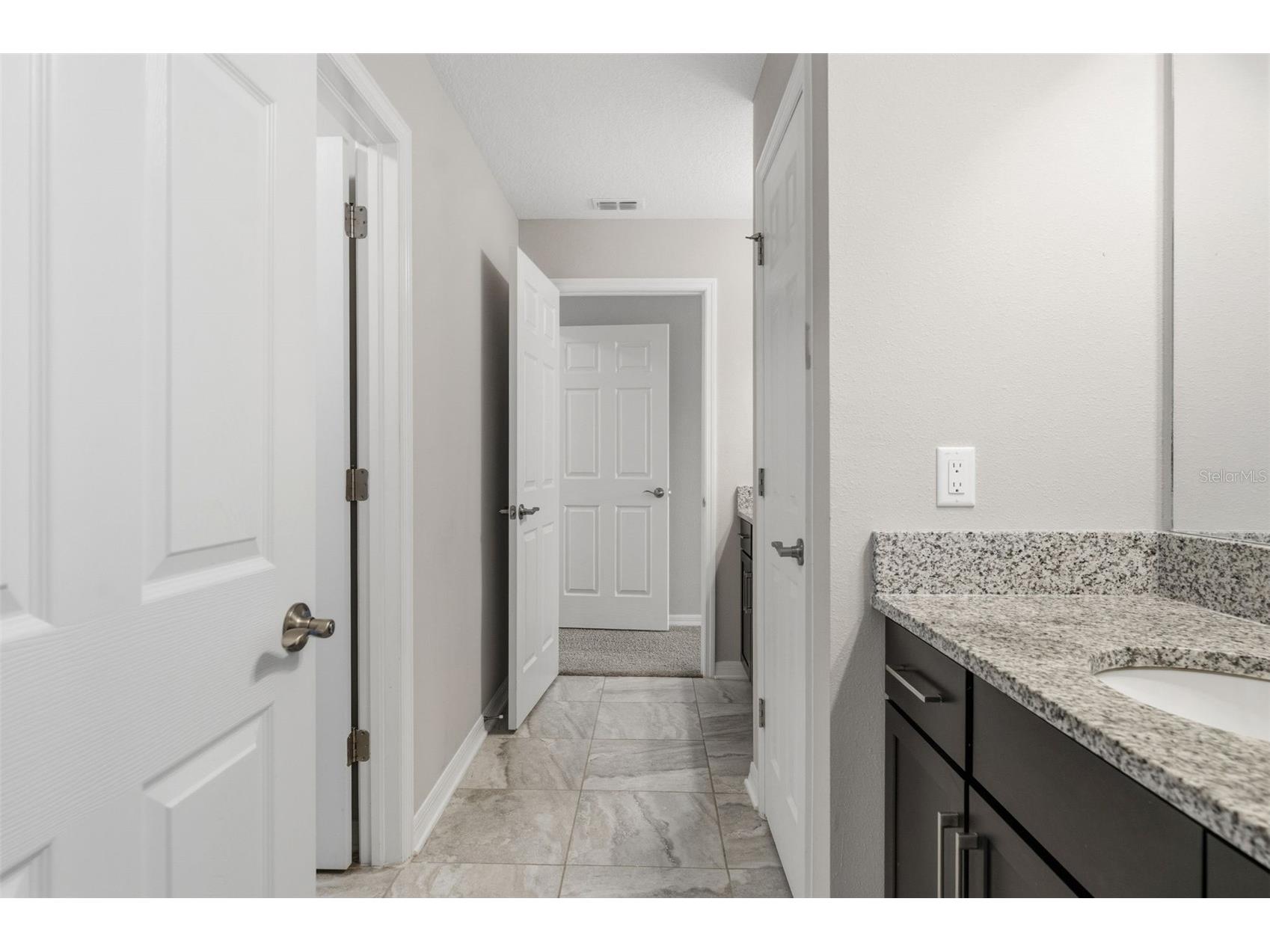 19324 E Eagle Creek Lane Lane Tampa FL 33647 TB8476357 image55