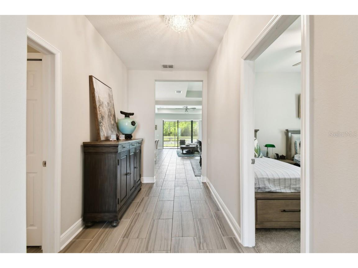 19325 Hawk Valley Drive Tampa FL 33647 TB8372722 image6