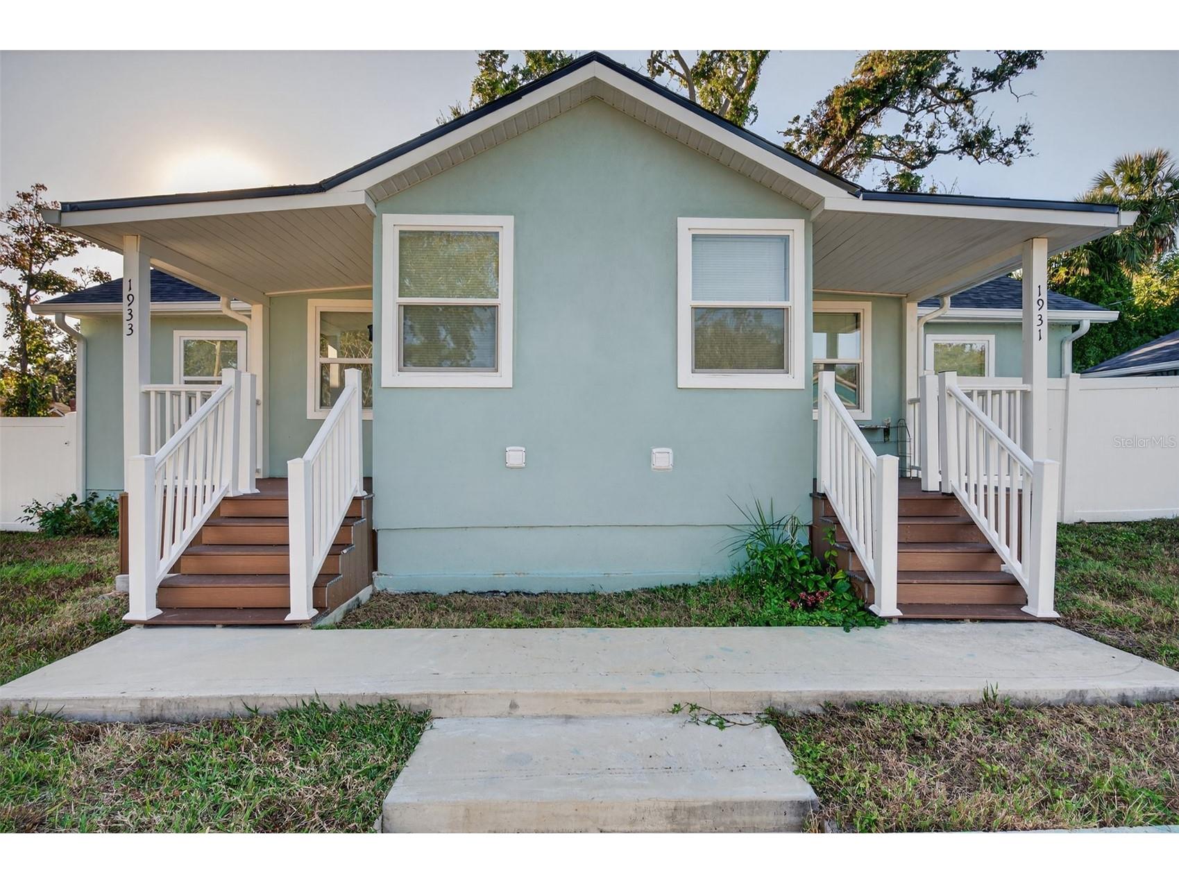 1933 10th Street S Saint Petersburg FL 33705 TB8465740 image1