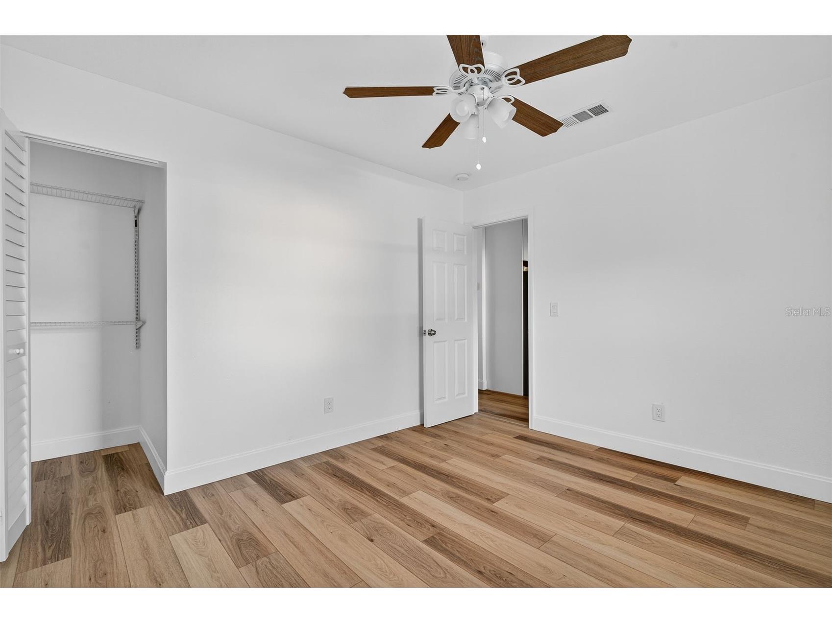 1933 10th Street S Saint Petersburg FL 33705 TB8465740 image18