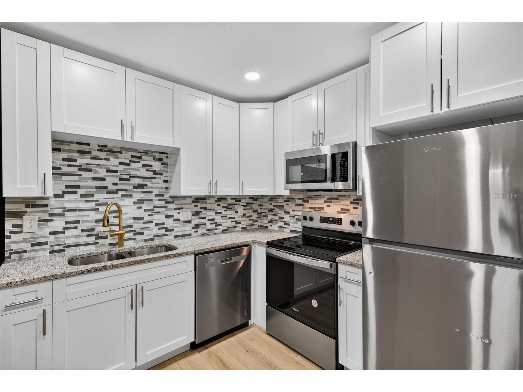 1933 10th Street S Saint Petersburg FL 33705 TB8465740 image36