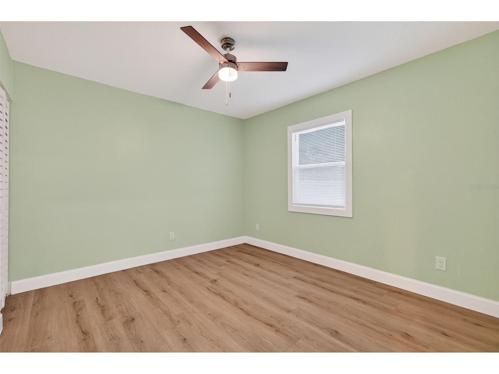 1933 10th Street S Saint Petersburg FL 33705 TB8465740 image39