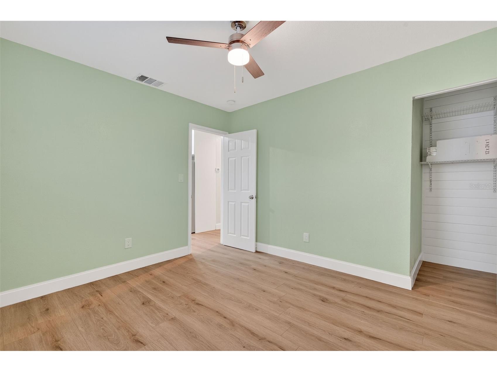 1933 10th Street S Saint Petersburg FL 33705 TB8465740 image41