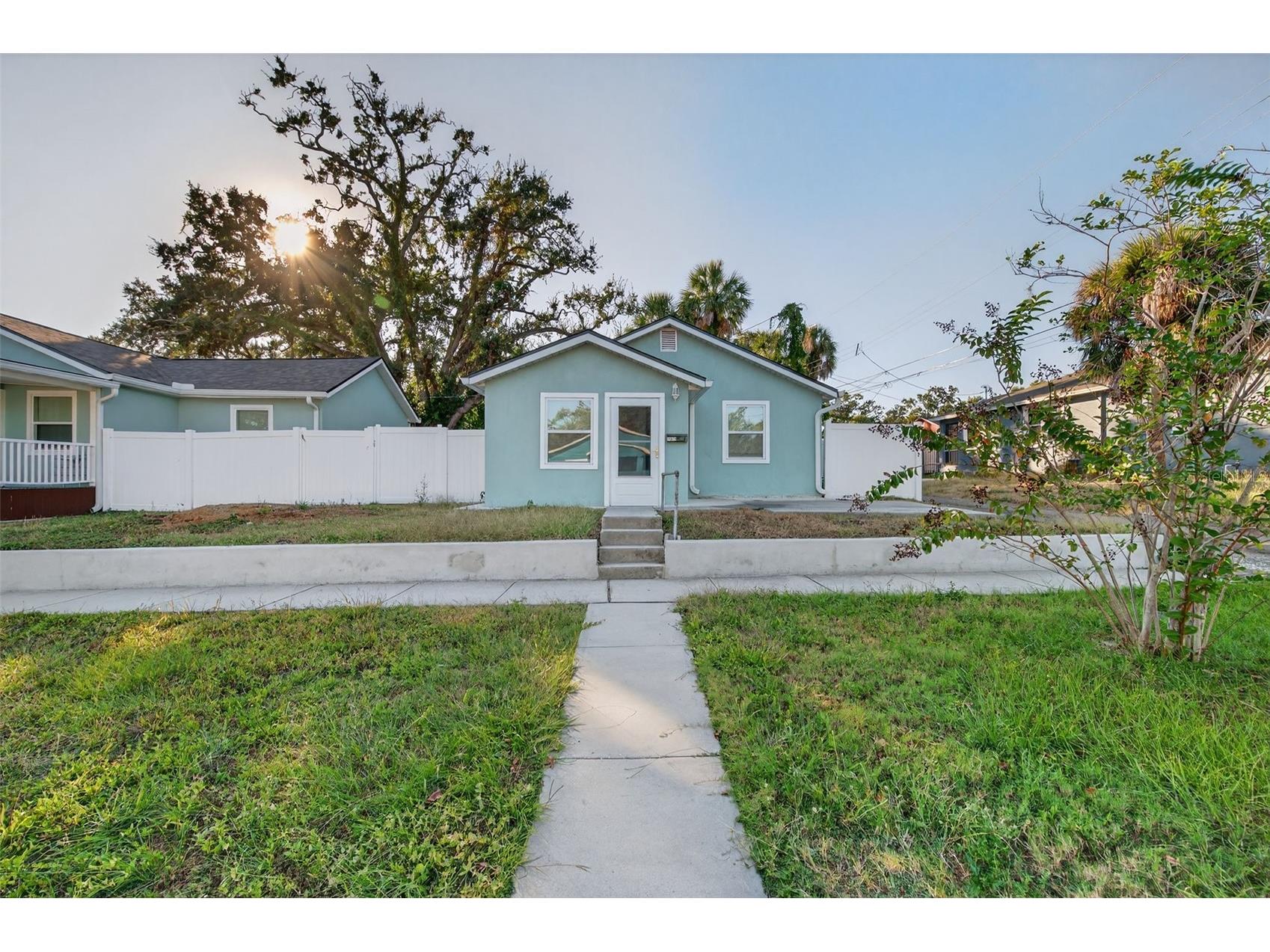 1933 10th Street S Saint Petersburg FL 33705 TB8465740 image53