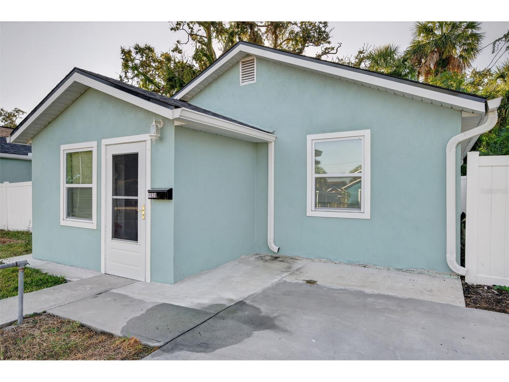 1933 10th Street S Saint Petersburg FL 33705 TB8465740 image55