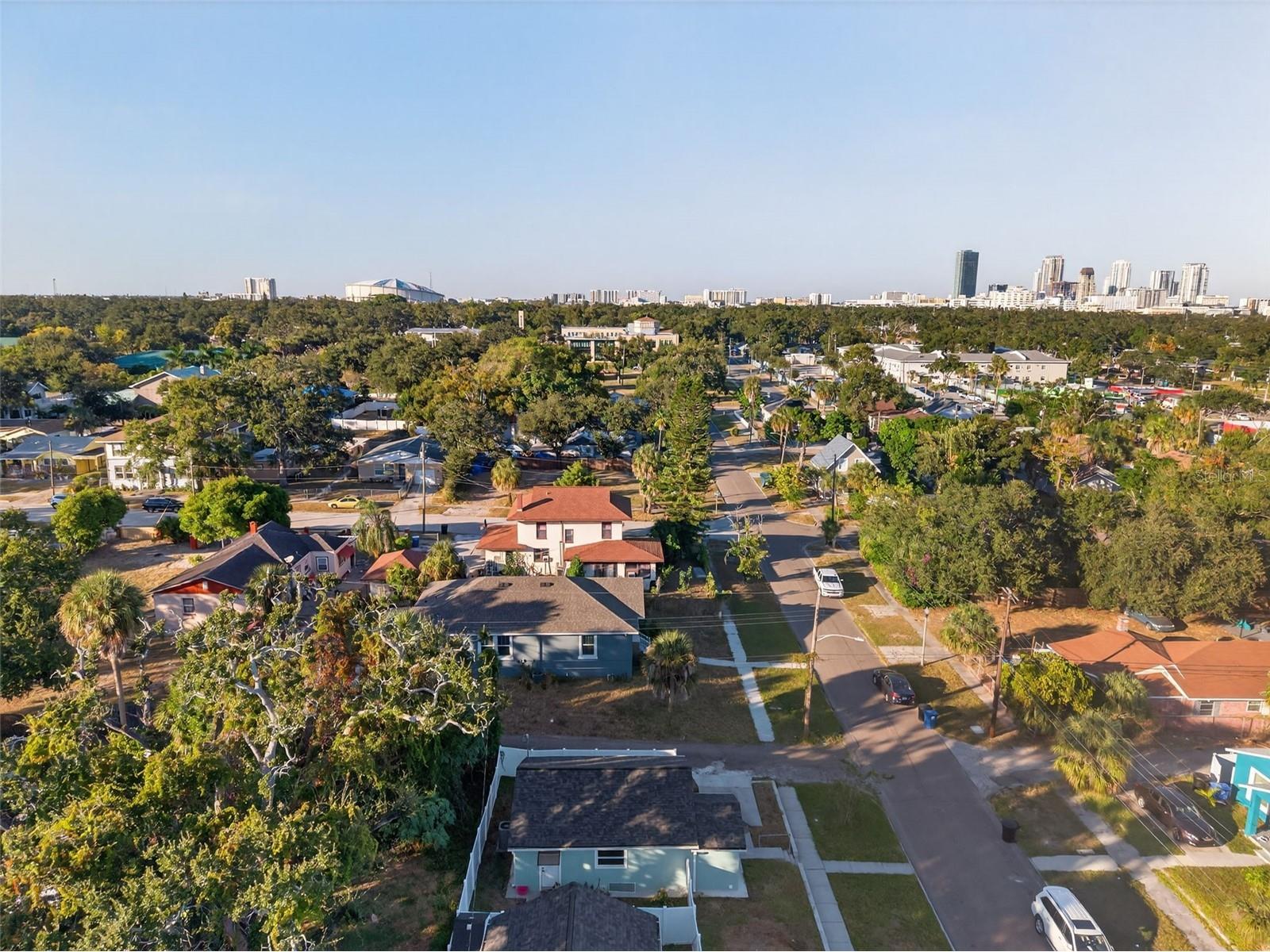 1933 10th Street S Saint Petersburg FL 33705 TB8465740 image69