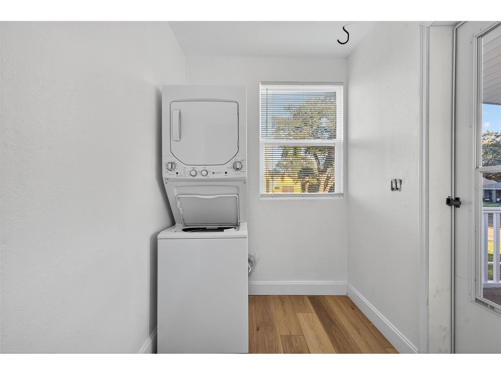 1933 10th Street S Saint Petersburg FL 33705 TB8465740 image7