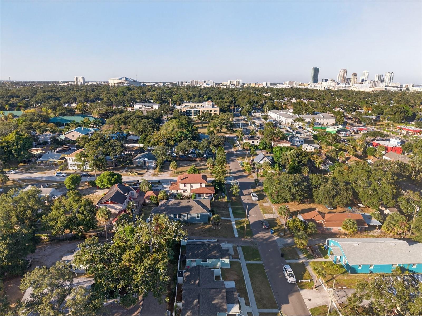 1933 10th Street S Saint Petersburg FL 33705 TB8465740 image72