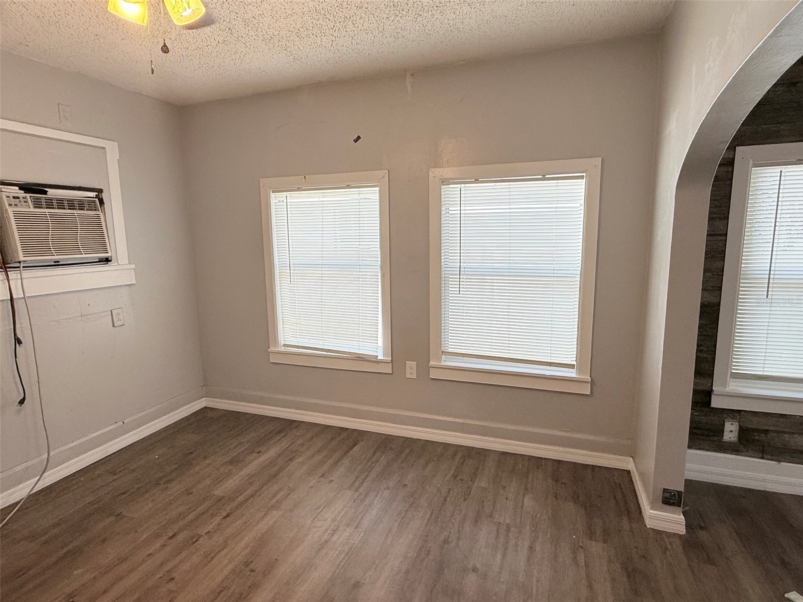 1933 47th Street S Saint Petersburg FL 33711 TB8501151 image10