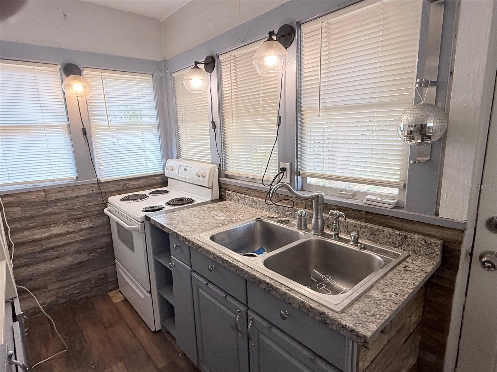 1933 47th Street S Saint Petersburg FL 33711 TB8501151 image12