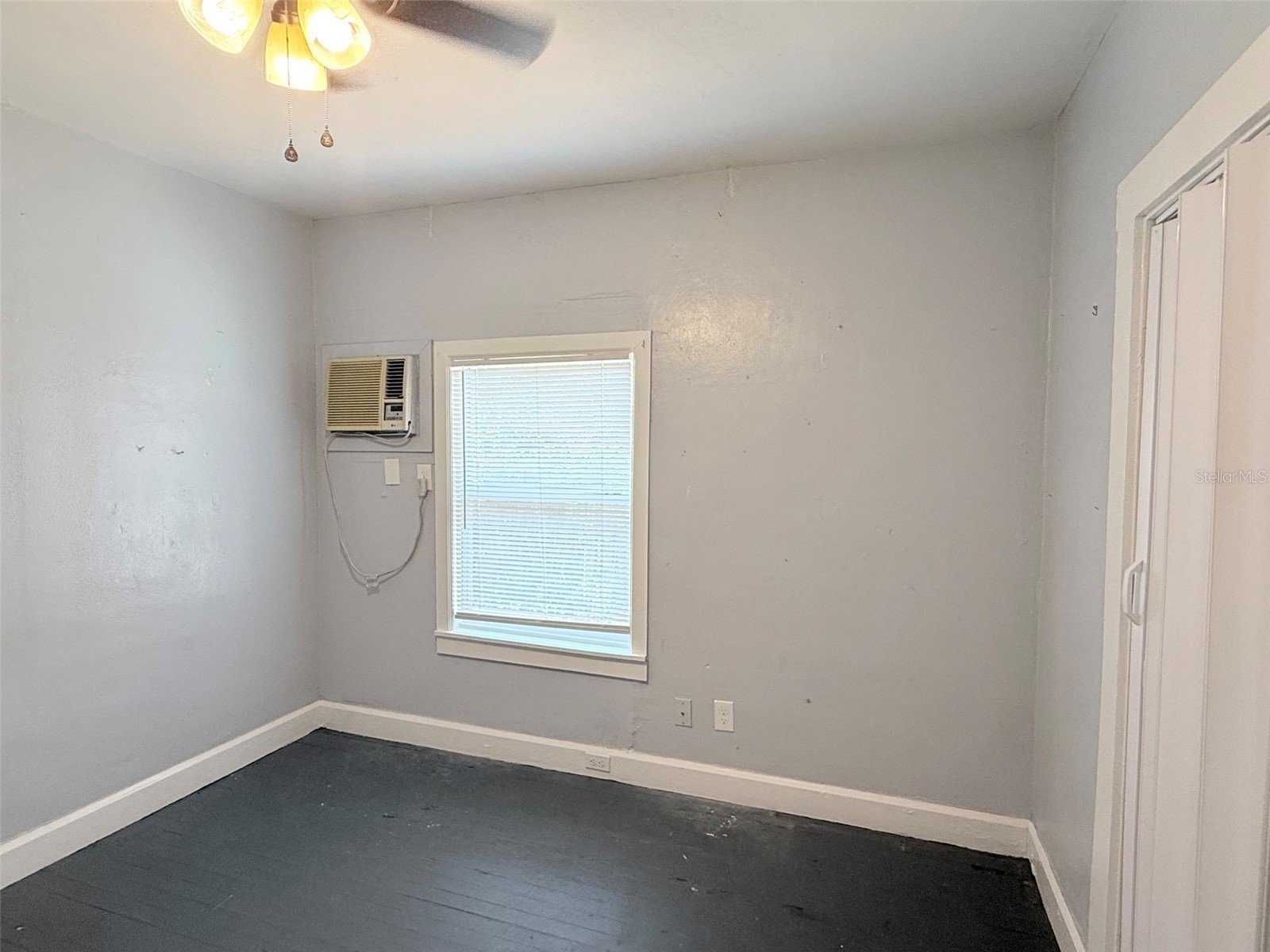 1933 47th Street S Saint Petersburg FL 33711 TB8501151 image16