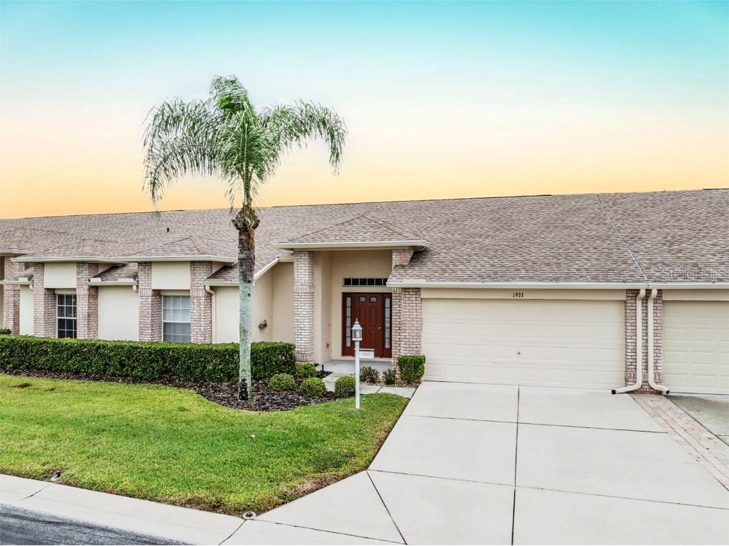 1933 Arbor Knoll Loop Trinity FL 34655 W7859720 image1