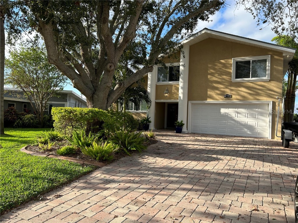 1933 Arrow Head Dr Ne Saint Petersburg FL 33703 U8194515 image1