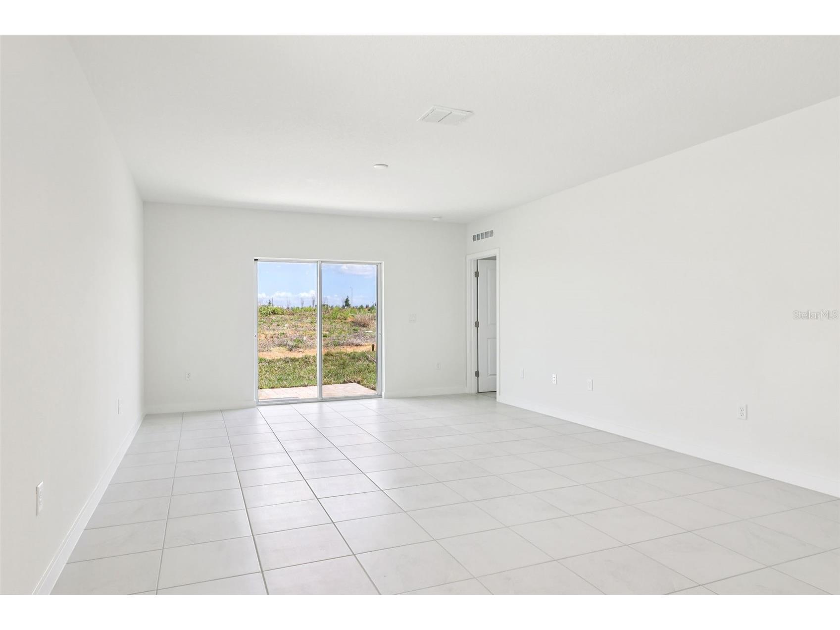 1933 Diamond Head Circle Haines City FL 33844 O6357975 image4