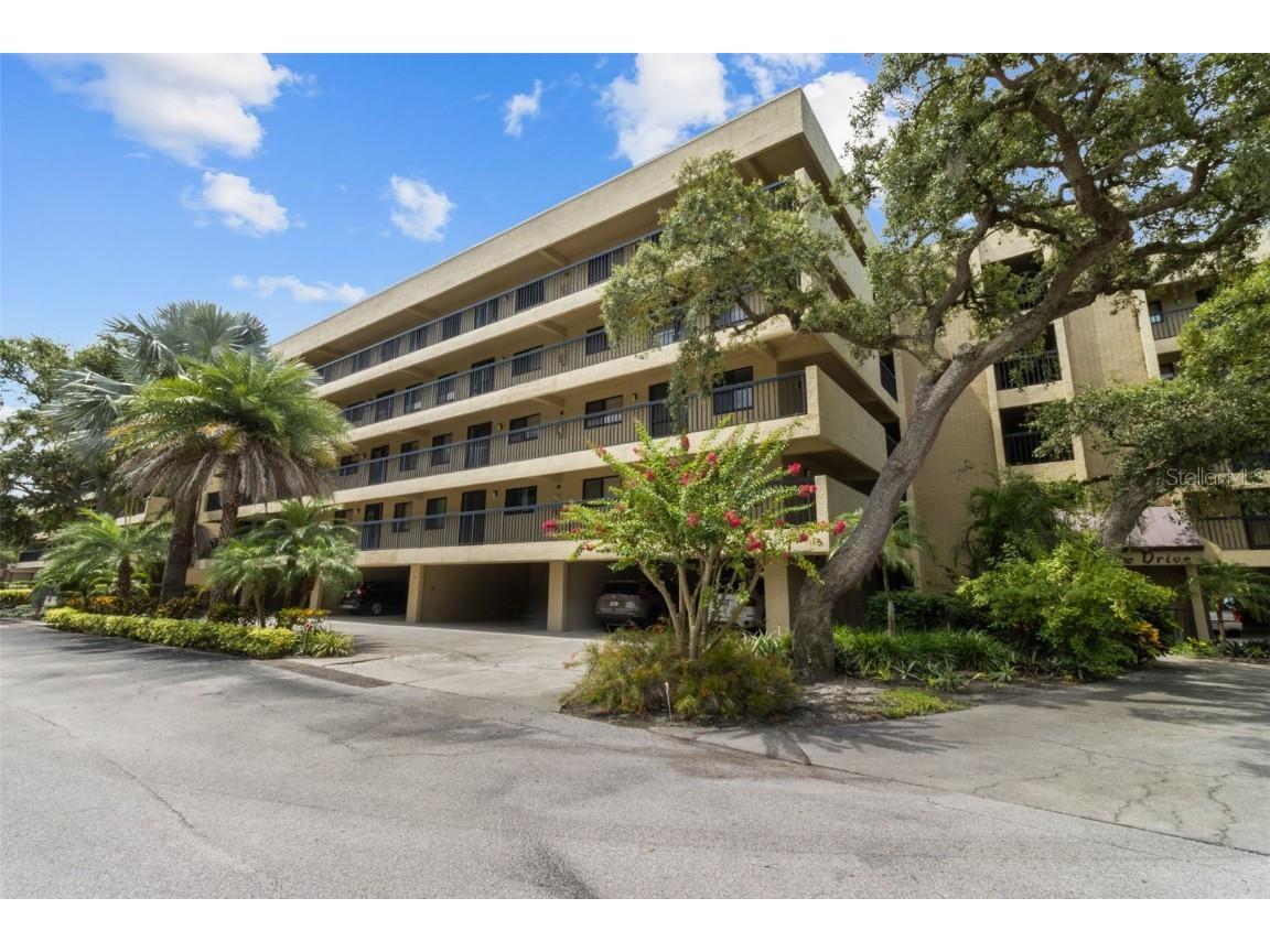 1933 Golfview Drive #1933 Tarpon Springs FL 34689 TB8445798 image1