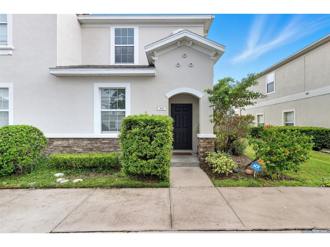 1933 Greenwood Valley Drive Plant City FL 33563 TB8429345 image1