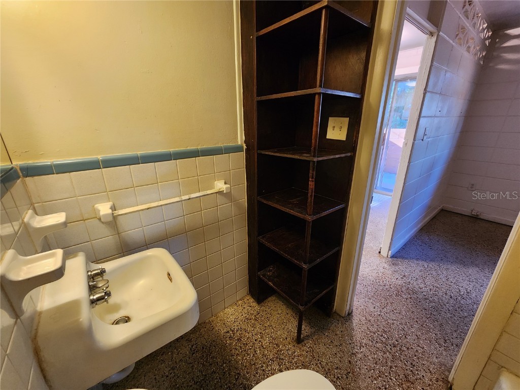 1933 NW 4 Avenue #B Gainesville FL 32603 GC536327 image19