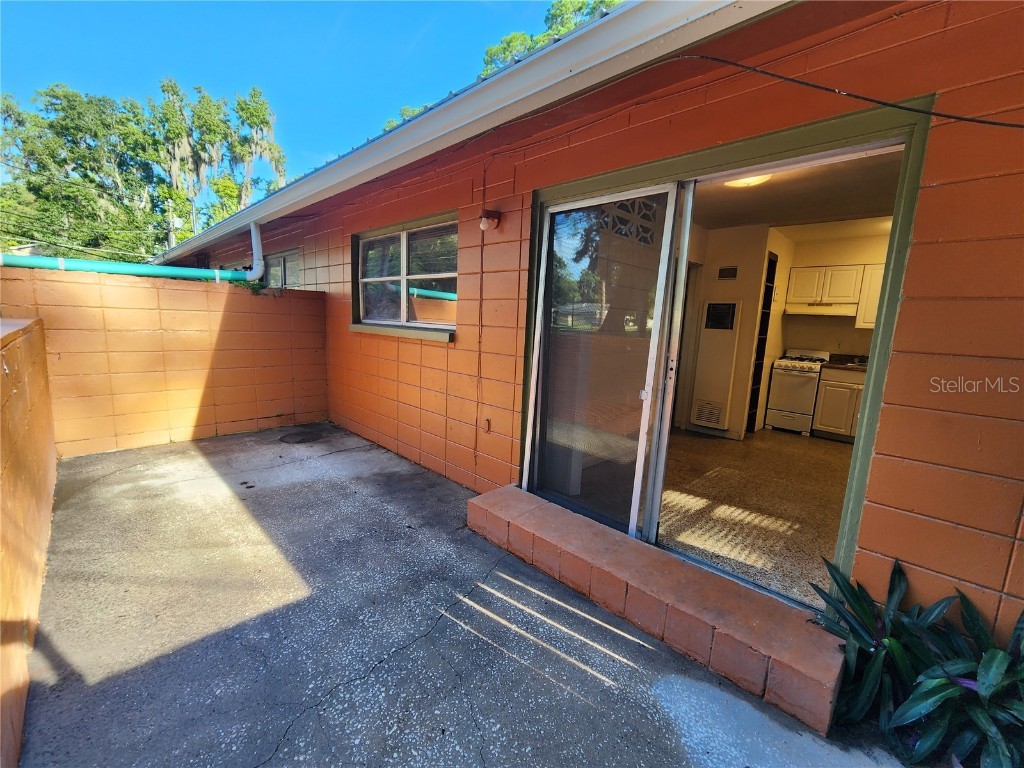 1933 NW 4 Avenue #B Gainesville FL 32603 GC536327 image2