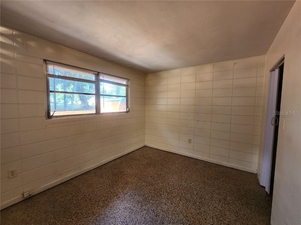 1933 NW 4 Avenue #B Gainesville FL 32603 GC536327 image5