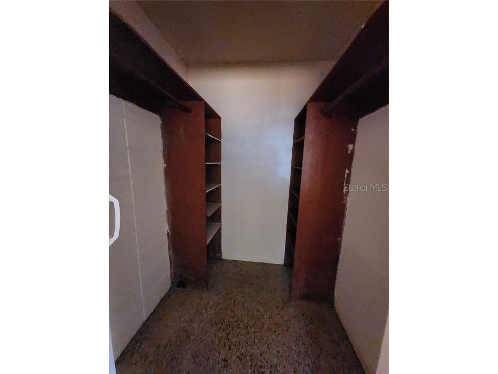 1933 NW 4 Avenue #B Gainesville FL 32603 GC536327 image9