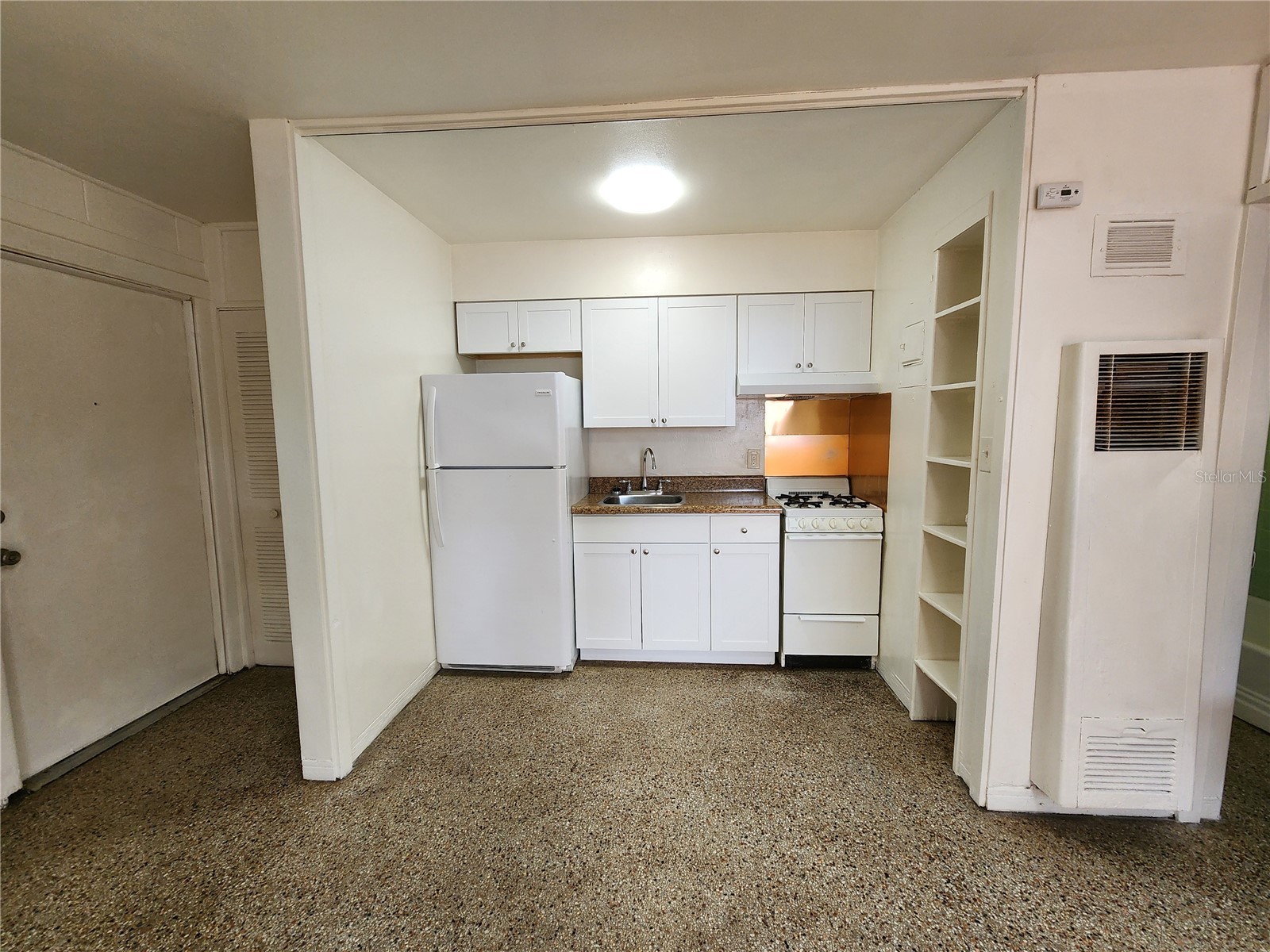 1931 NW 4 Avenue #C Gainesville FL 32603 GC541038 image6